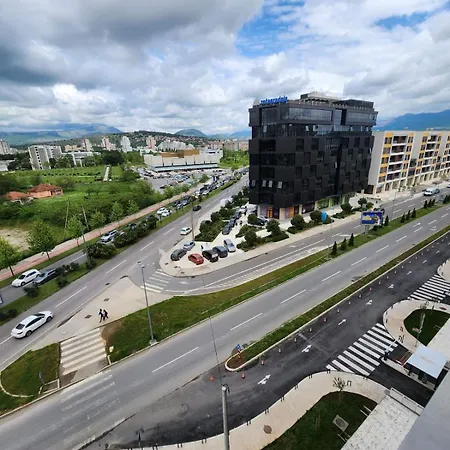 アパート Harmony ポドゴリツァ